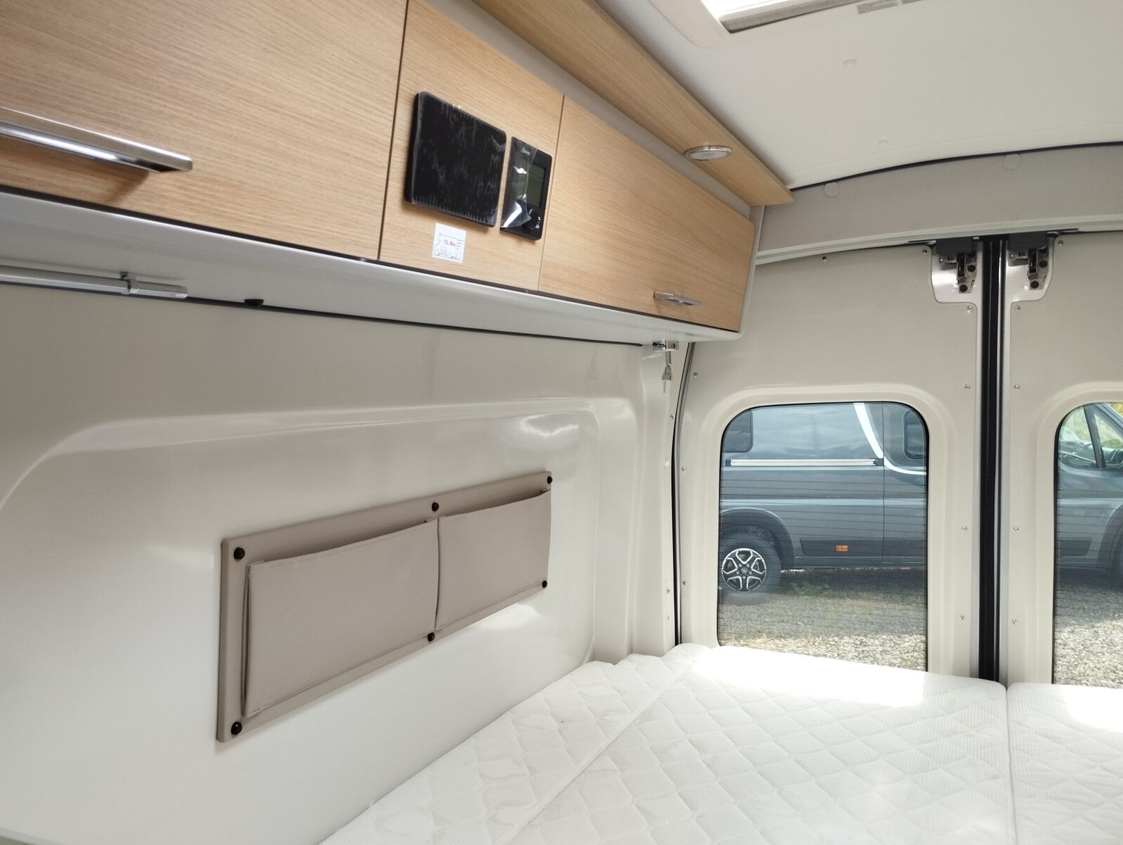Fahrzeugabbildung Karmann Dexter 570 4x4