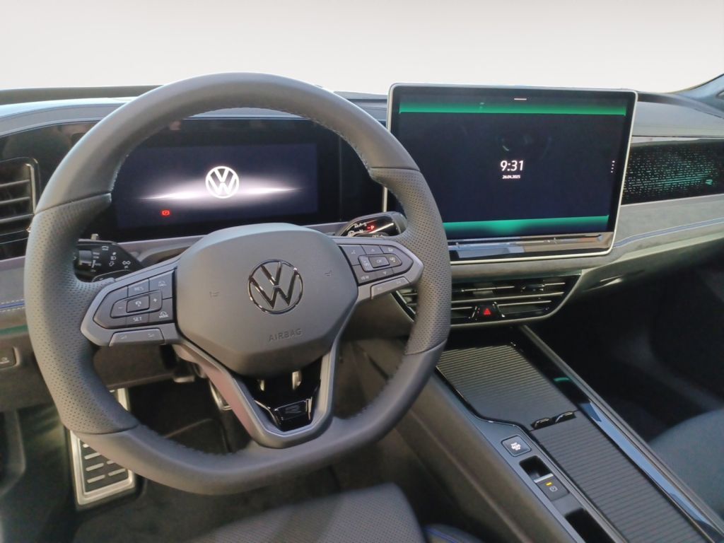 Fahrzeugabbildung Volkswagen Passat Variant 2.0 TDI 4Motion DSG R-Line Sthzg