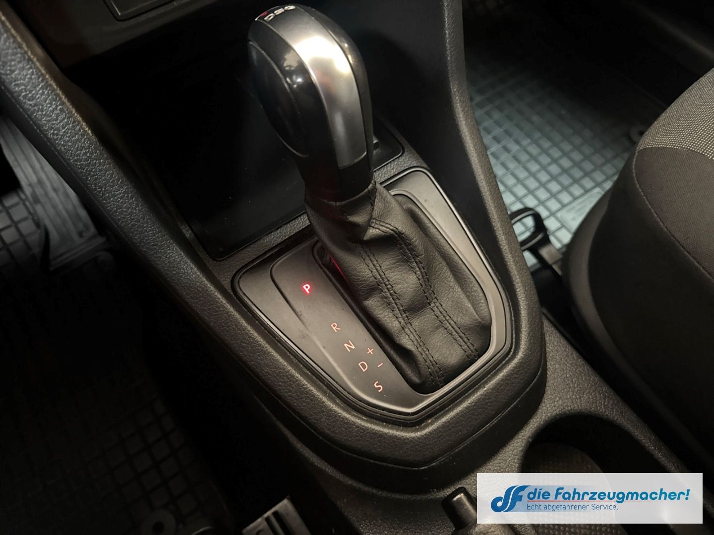 Fahrzeugabbildung Volkswagen Caddy Kasten 2.0 TDI DSG Klima PDC Berganfahrass