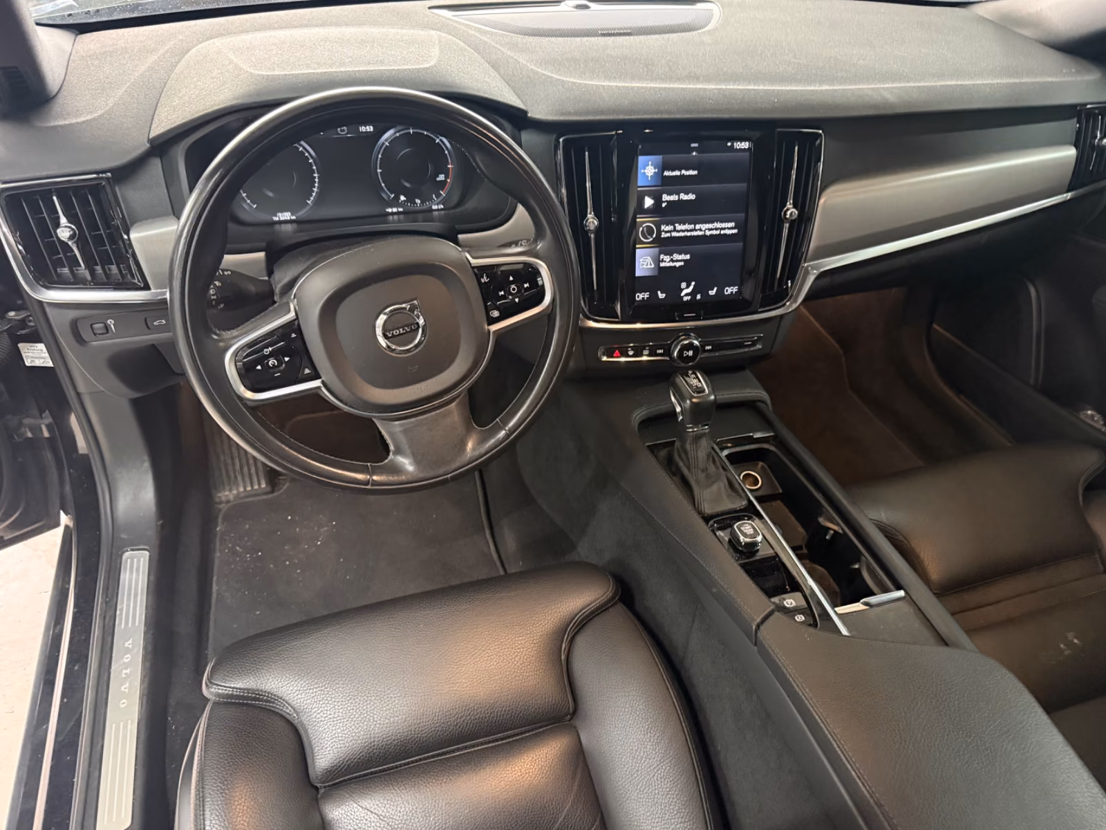 Volvo V90 D5 AWD | 235 ch | BVA | Cuir | Toit panoramique | Feux LED | Volant chauffant