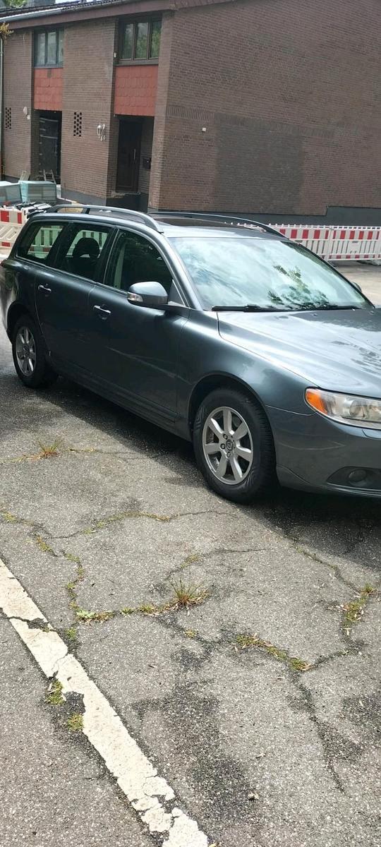 Volvo V70 2009 — photo 11