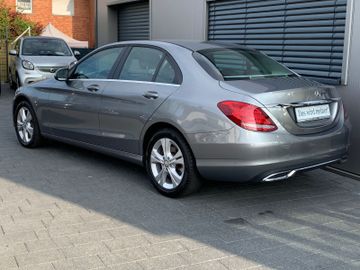 Bild 4 Mercedes-Benz C 200 CGI Automatik Navi PDC SHZ