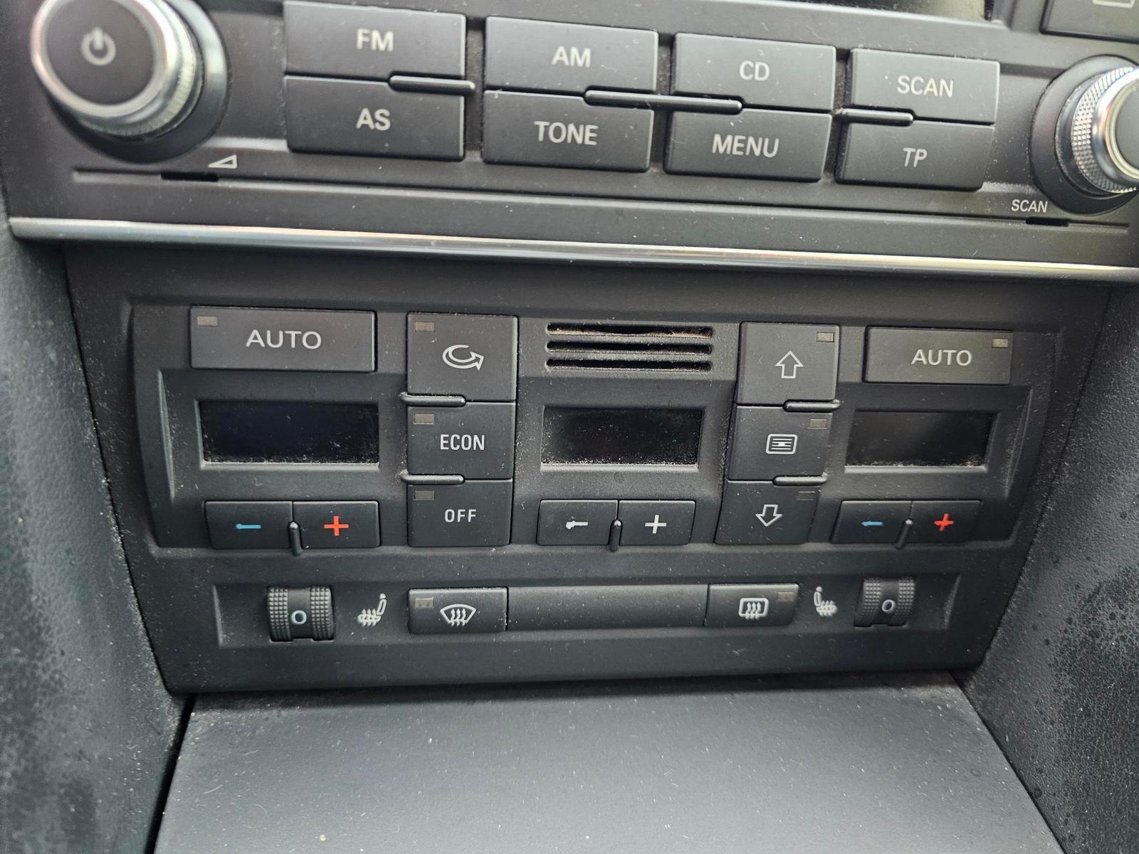 Audi A4 2008 — photo 11