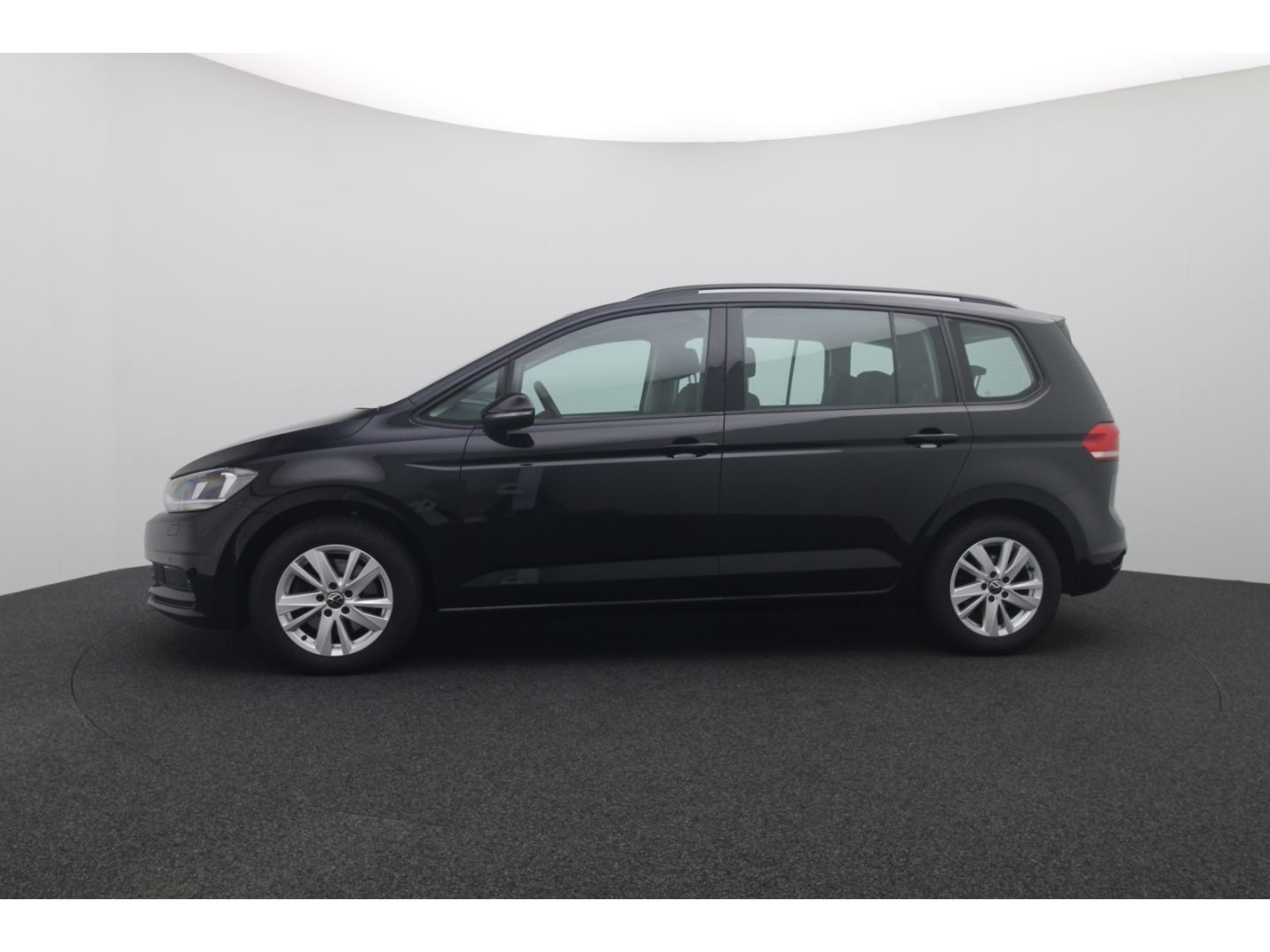 Fahrzeugabbildung Volkswagen Touran Comfortline BMT Start-Stop AHK Schwenkbar