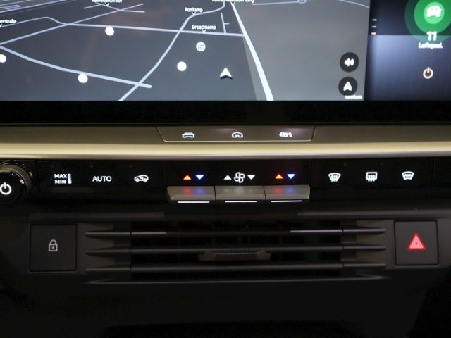 Grandland B HYBRID GS eDCT+NAVI+MATRIX-LED-HS-LI