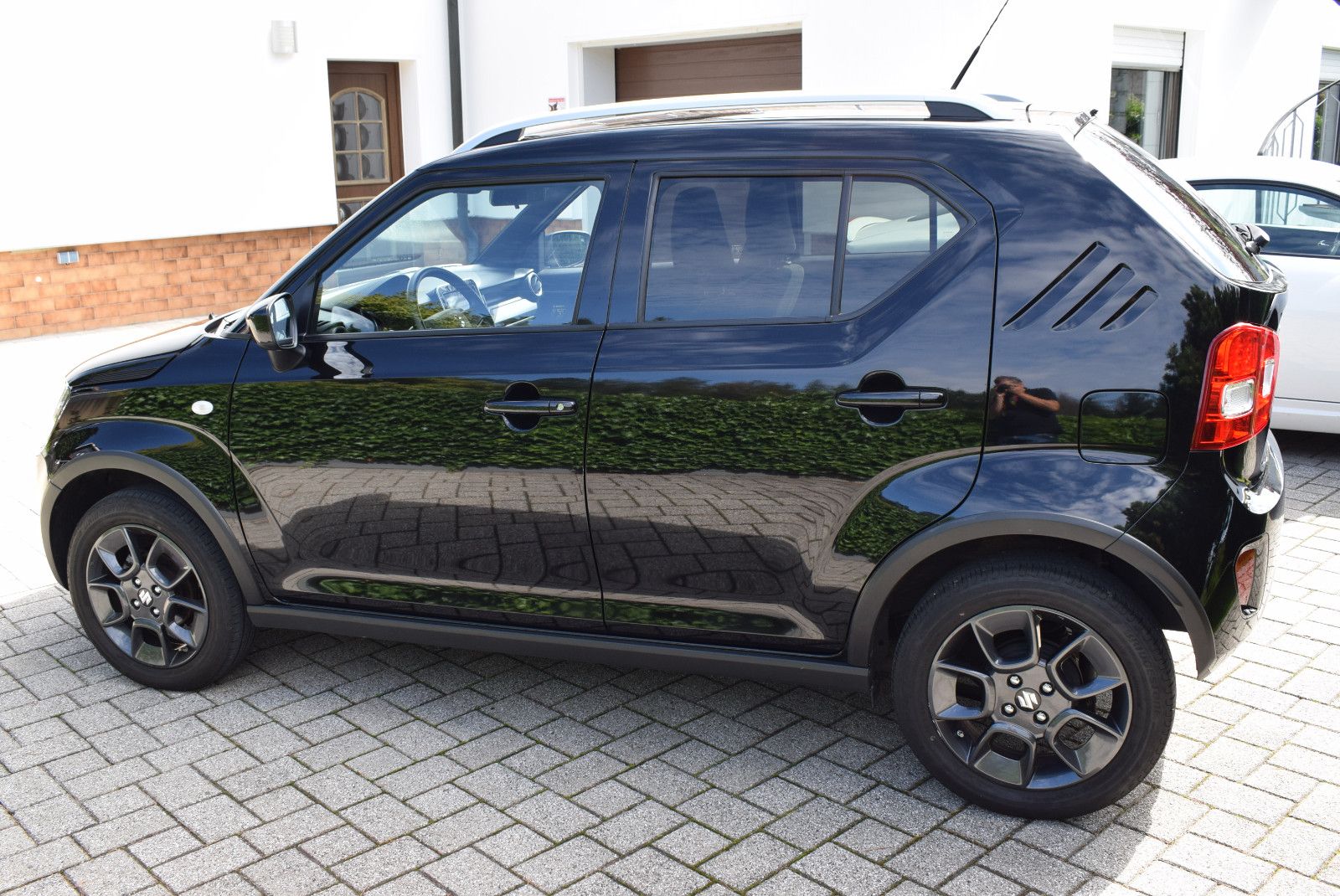 Suzuki Ignis Comfort 4x4 1.Hd/AHK/8-bereift imagem 3