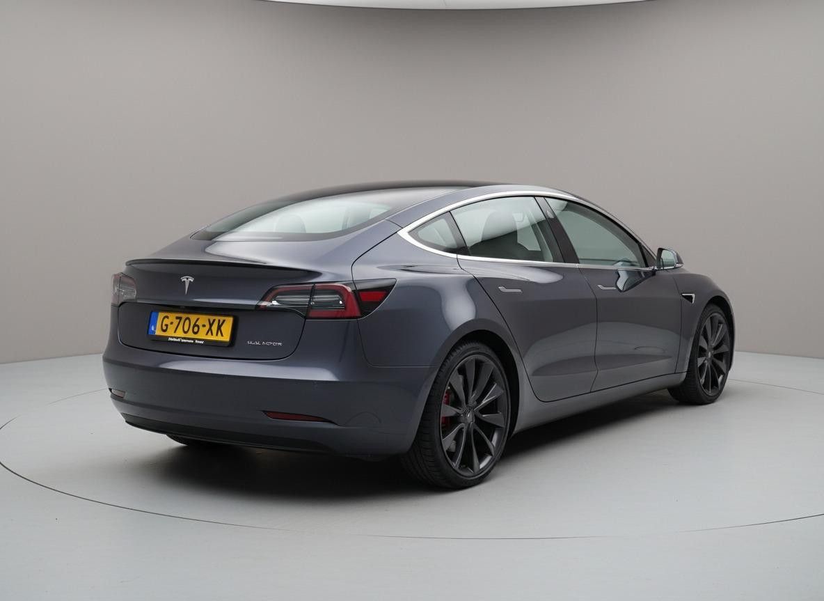 Tesla Model 3 Performance AWD 75kWh SOH 89,4%| panoram imagem 2