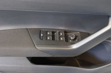 Volkswagen Polo VI 1.0 TSI Highline AID+ACC+KEY+CARPLAY