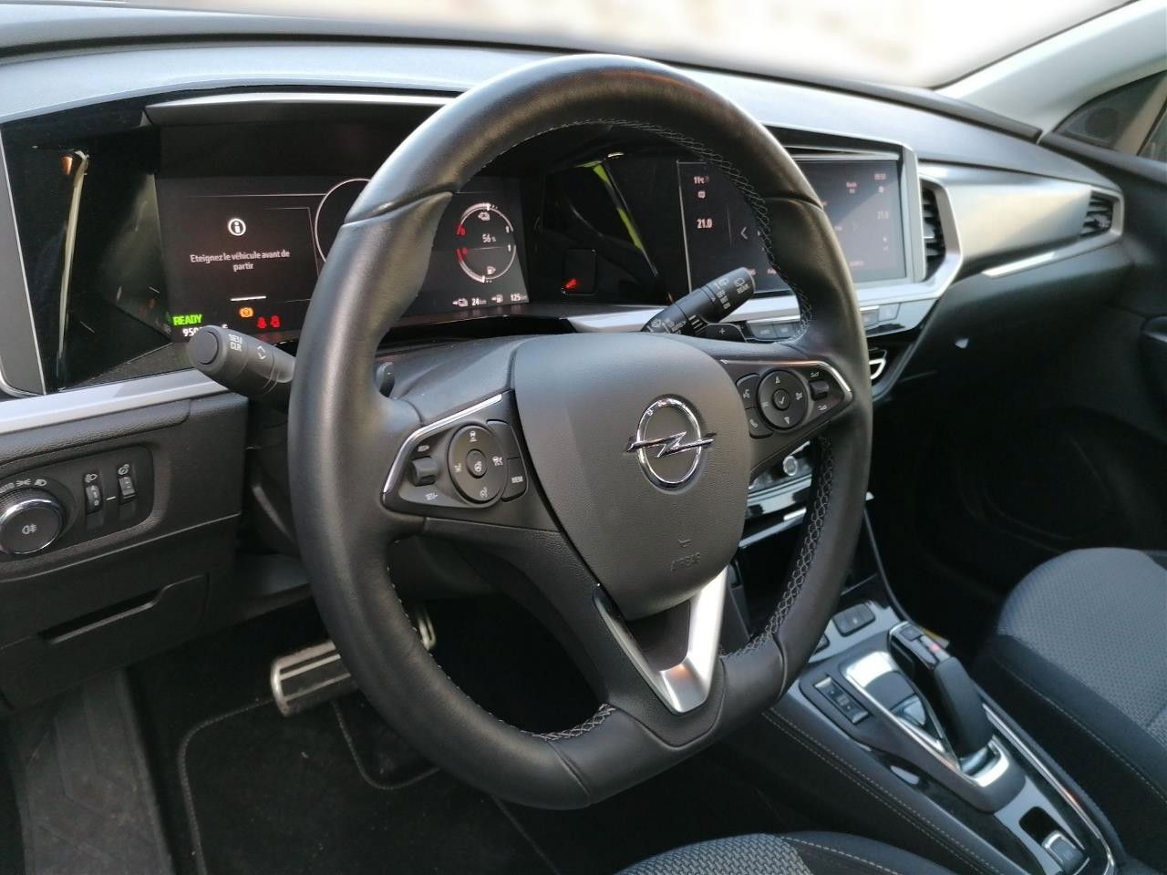 Fahrzeugabbildung Opel Grandland (X) 1.6T EDITION HYBRID NAVI/LED/VIRT.