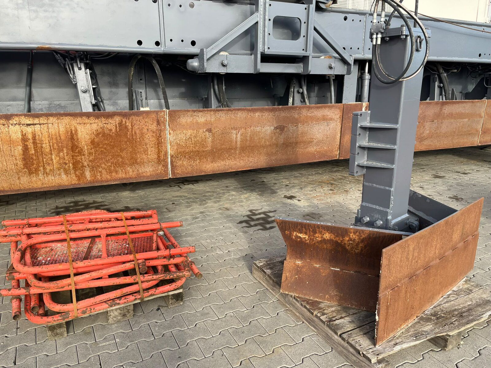 Fahrzeugabbildung Wirtgen SP 1500 L /Gleitschalungsfertiger Concrete Paver
