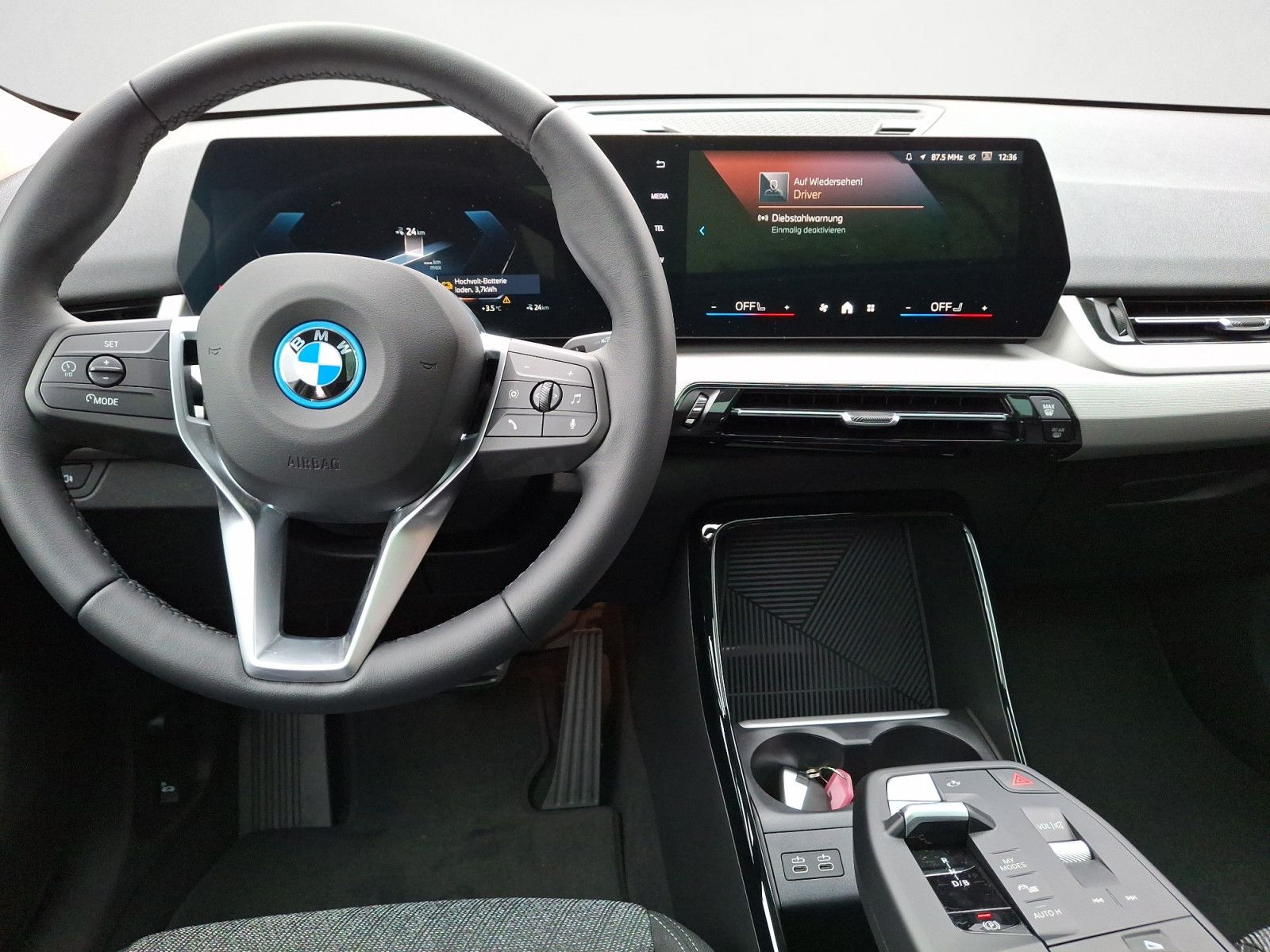 BMW iX2 - Bild 11