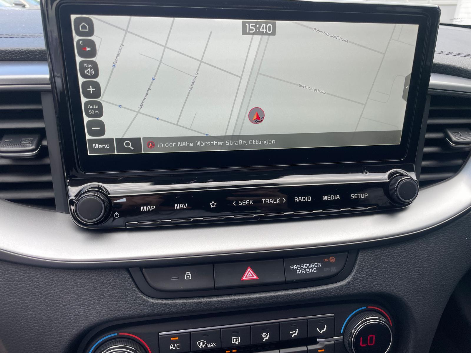 Kia CEED SW 1.5T DCT7 KEYLESS LED PDC V+H 17´´ALU
