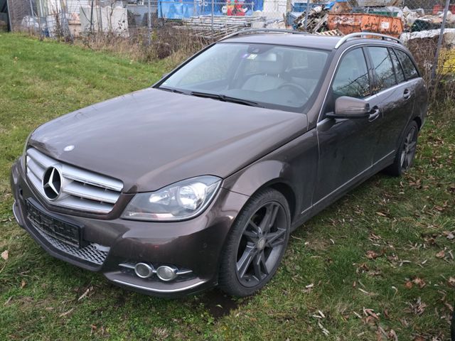 Mercedes-Benz C 250 T CDI BlueEfficiency Avangarde MOTORSCHADE