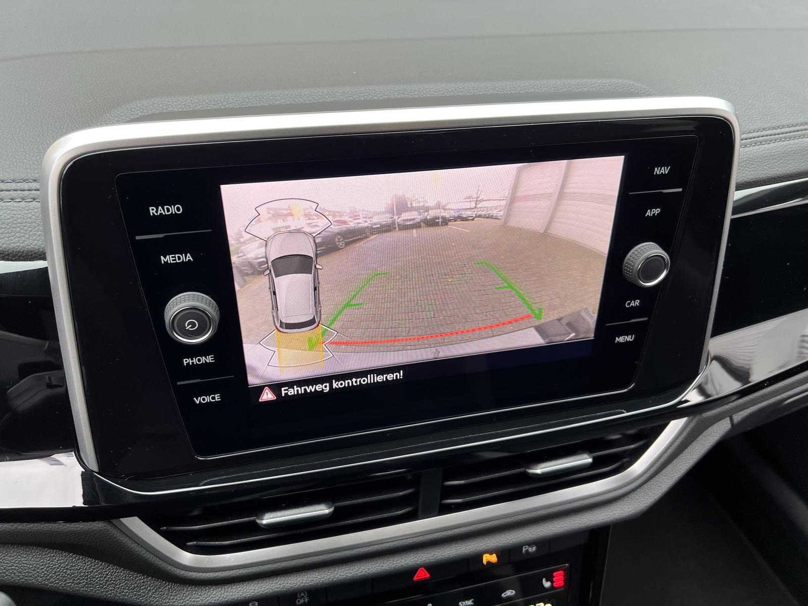 Volkswagen T-Roc 1.5 TSI R-LINE DSG*MATRIX-LED*PAN*AHK*19'', миниатюра 11