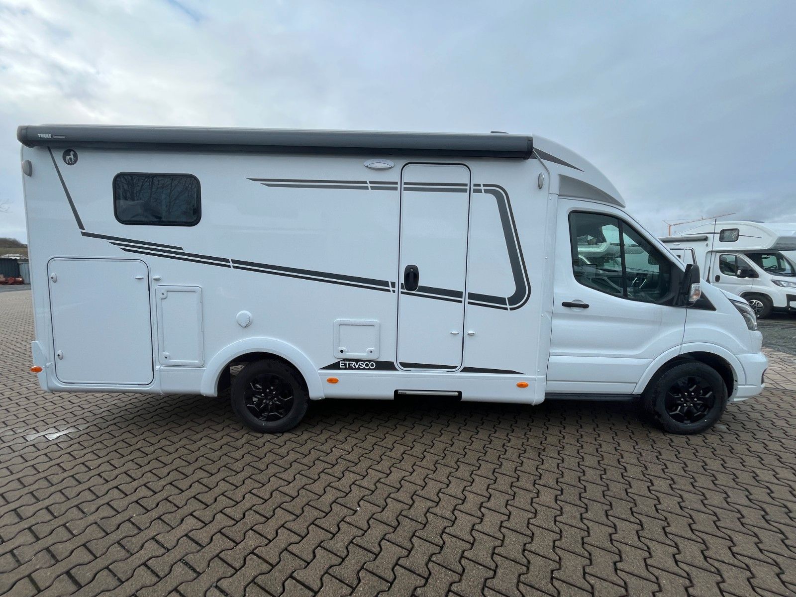 Fahrzeugabbildung Etrusco V 6.8 SCF *Automatik*iConic*Complete Selection*X