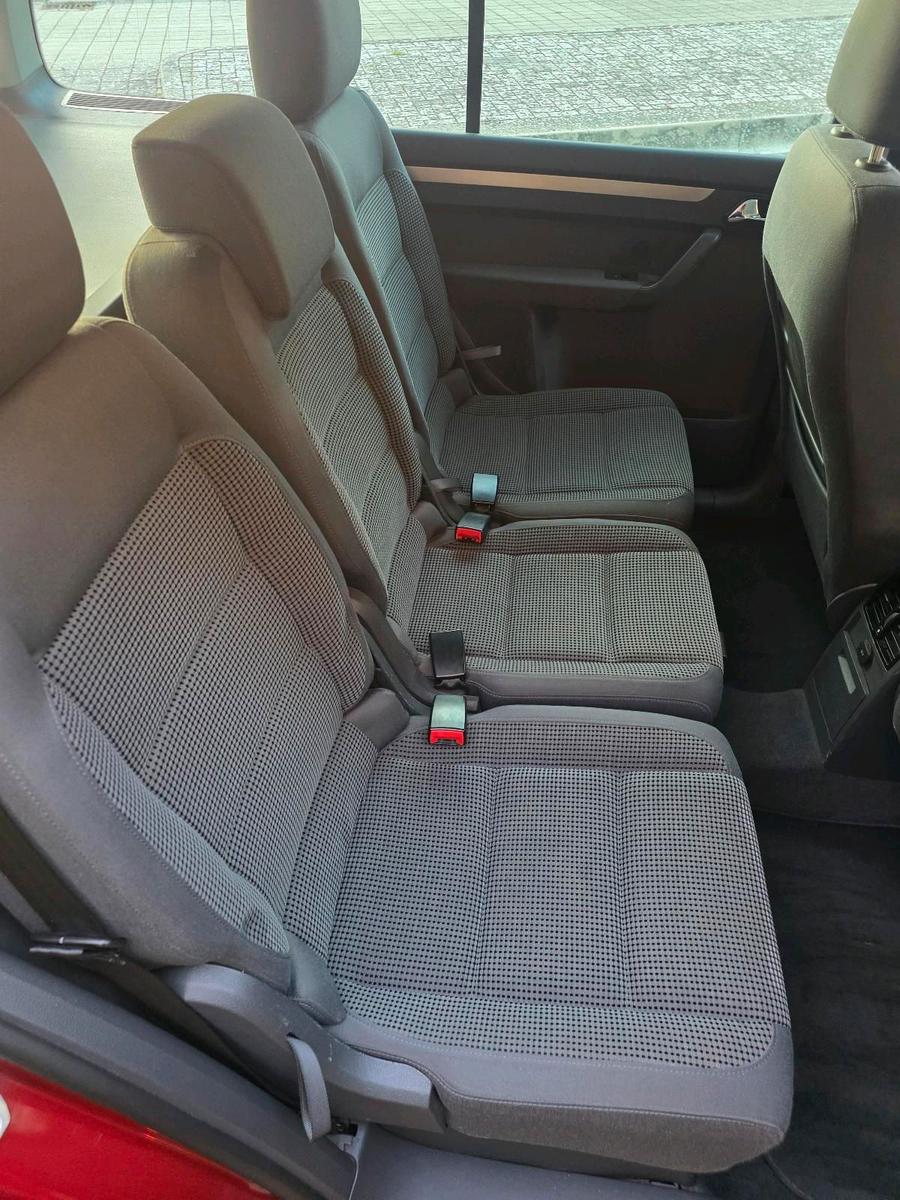 Volkswagen Touran 2004 — photo 14