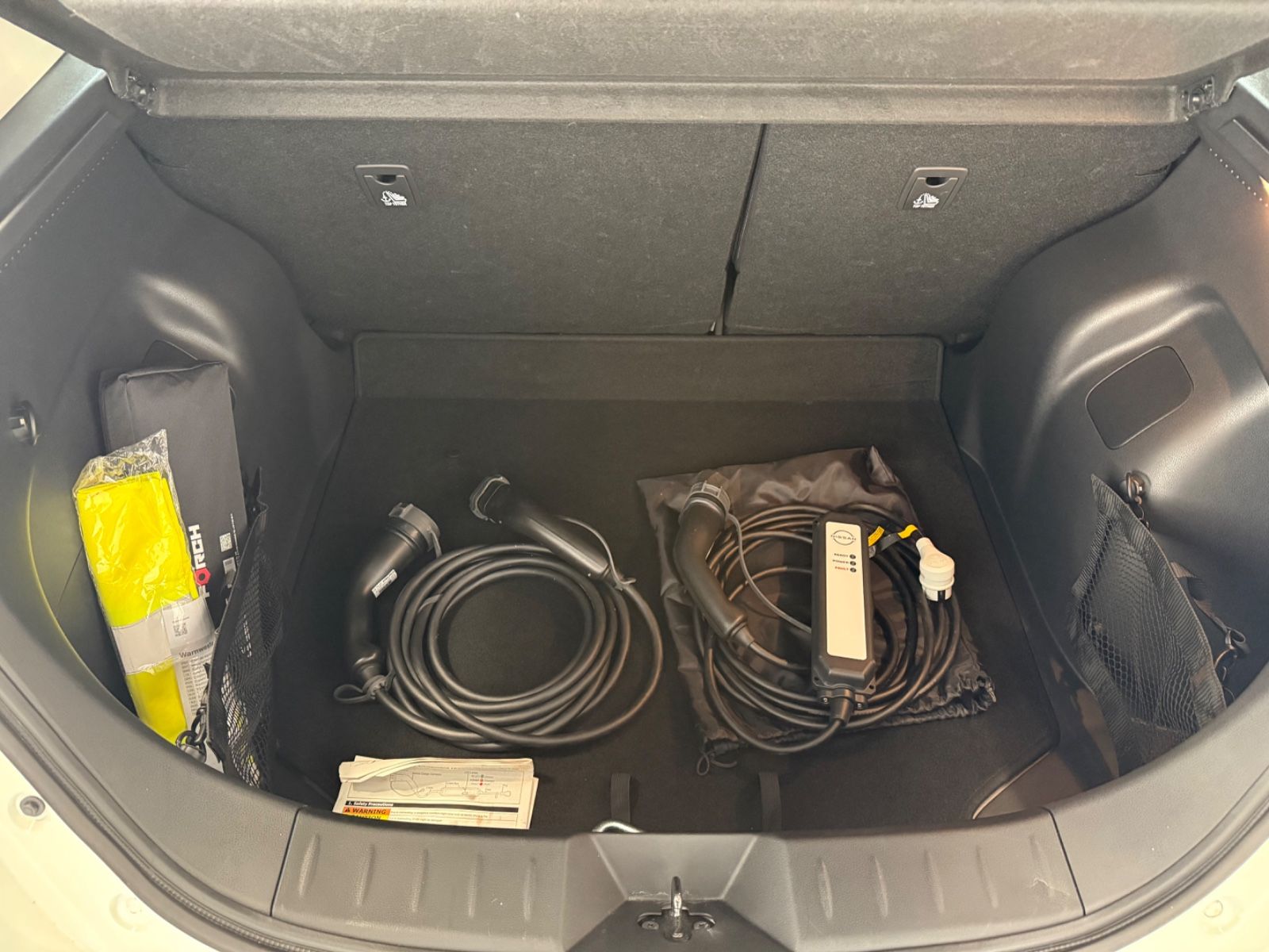 Fahrzeugabbildung Nissan Leaf Acenta, Winterpaket, Rückfahrkamera