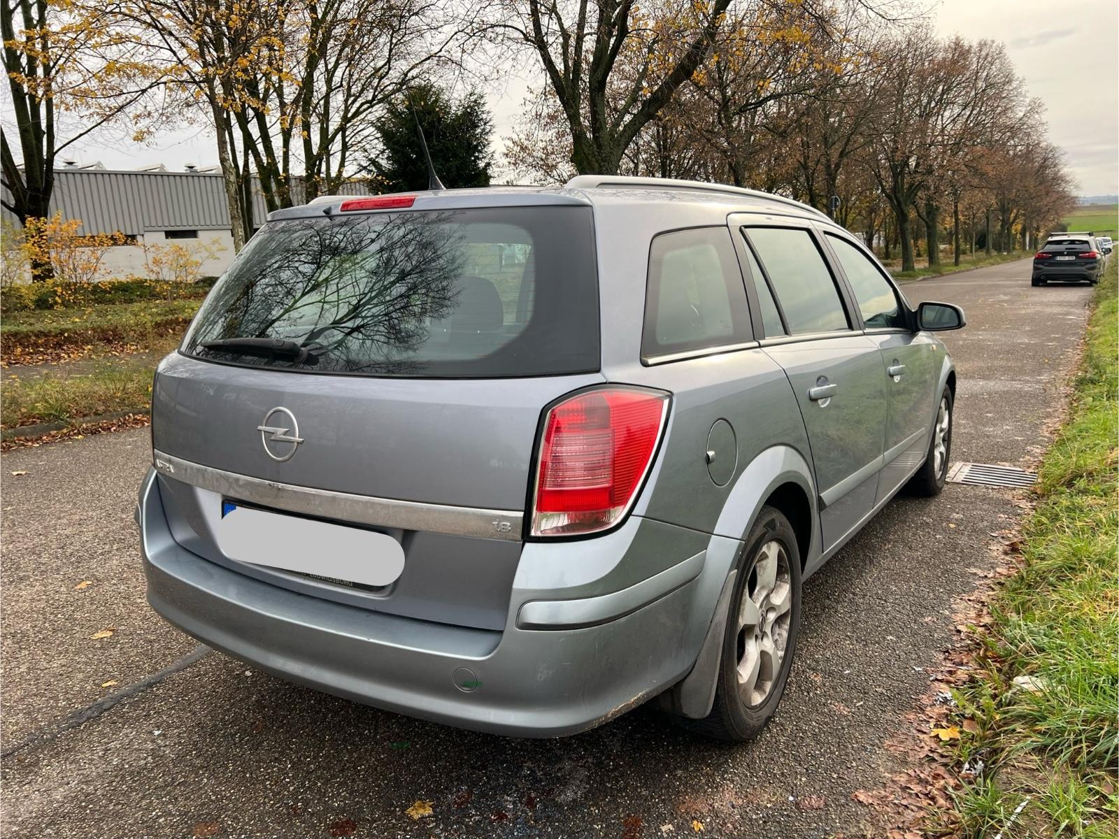 Opel Astra 2005 — photo 6