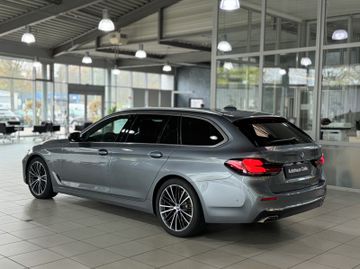 Fahrzeugabbildung BMW 530d Tour Luxury Line Pano ACC M Sportfahwerk