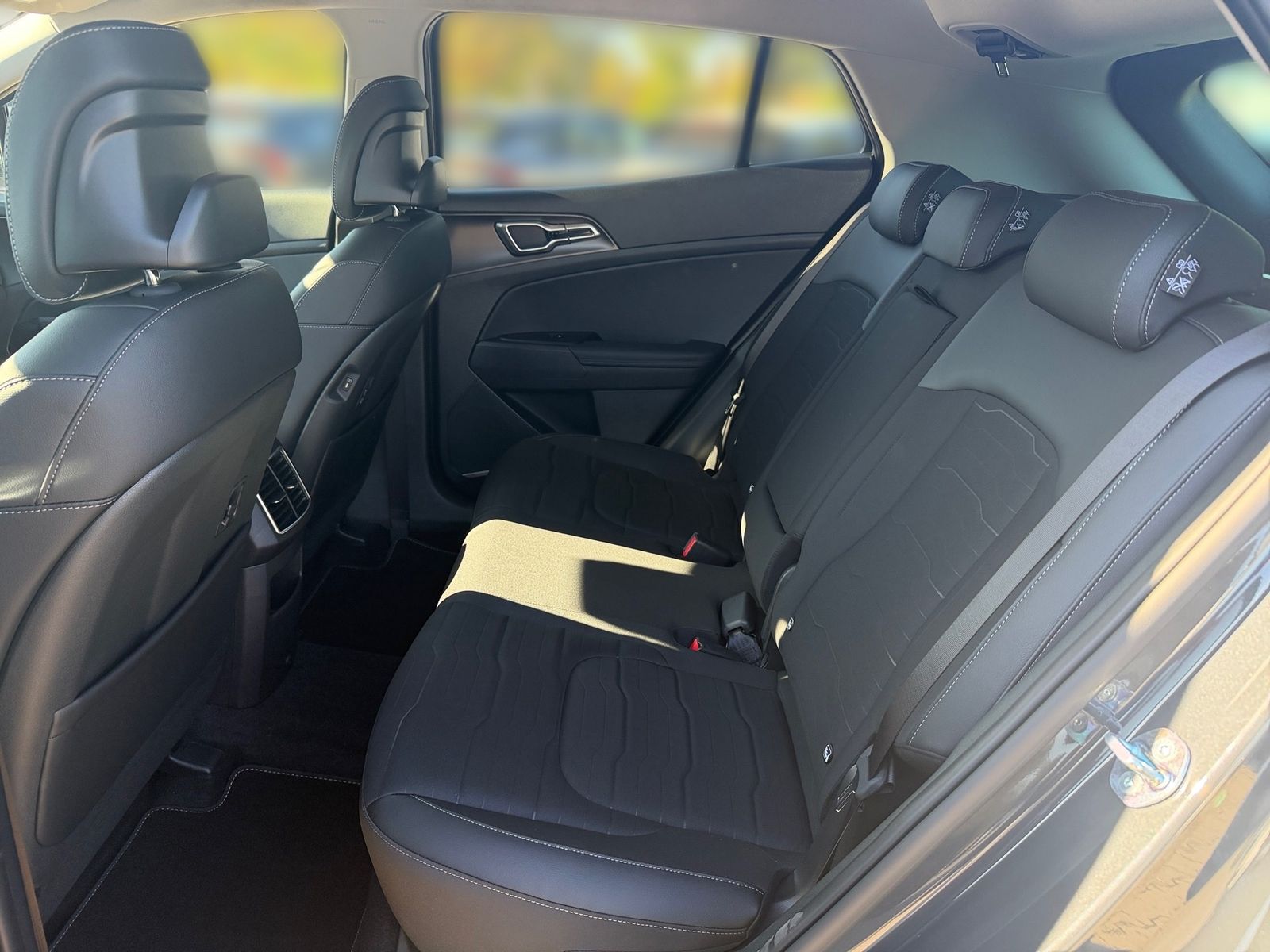 Fahrzeugabbildung Kia SPORTAGE 1.6D 48V 2WD DCT SPI DRIVE FAHRSCHULE