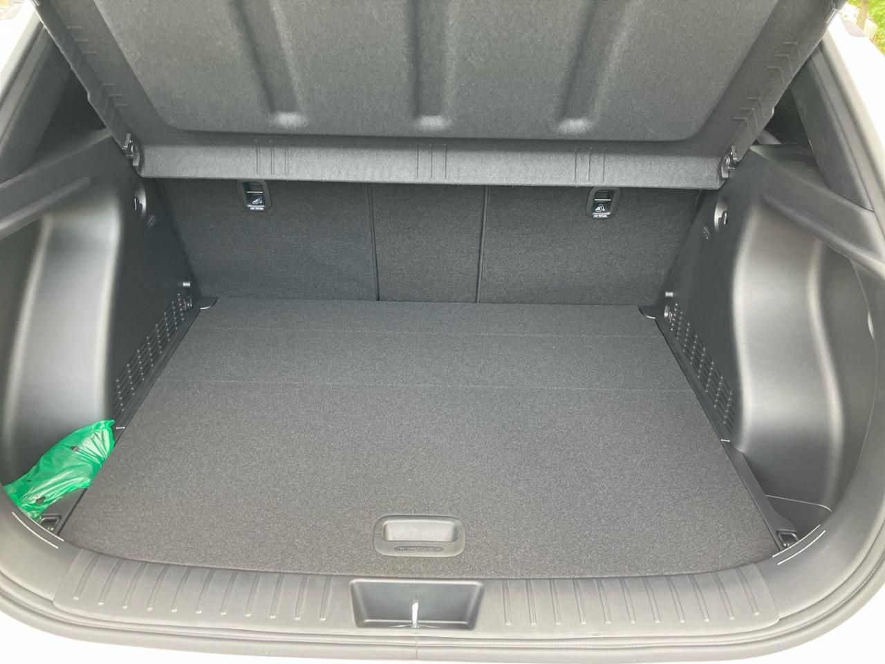 Fahrzeugabbildung Hyundai KONA N-LINE *Assist.-Pak.* SHZ*LHZ*NAVI*USB*ZV*