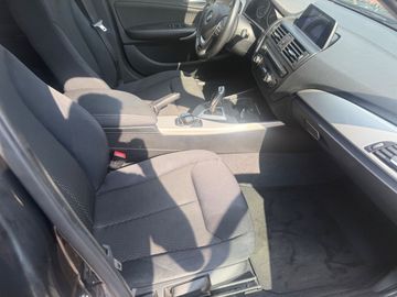 BMW 118 - 10