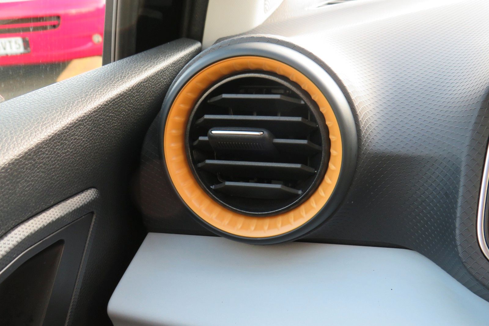 Fahrzeugabbildung SEAT Arona Style DSG FULL-LINK SITZH KAMERA GJ ACC 1H