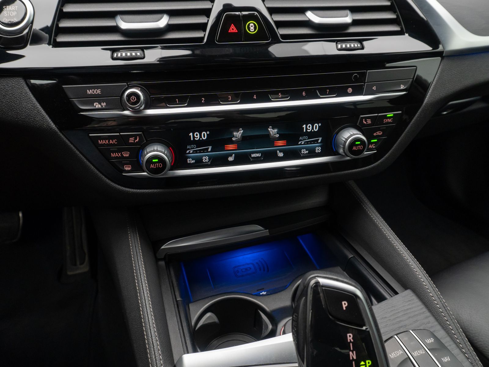 Fahrzeugabbildung BMW 540d xD M Sport Laser Kamera HUD DAB HiFi Komfor