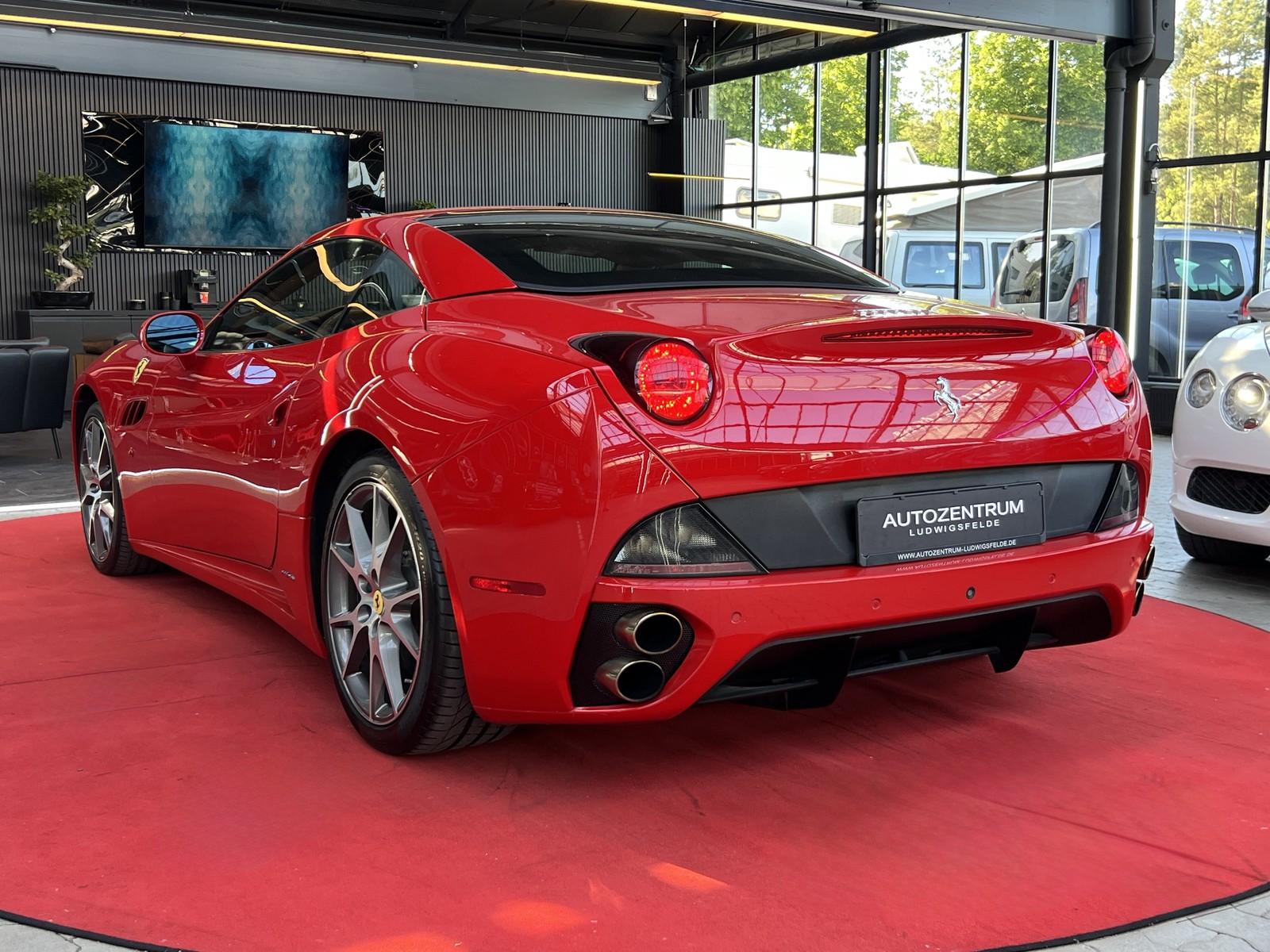 FERRARI CALIFORNIA F1 CAM / GPS / LED / | 489 ch | BVA