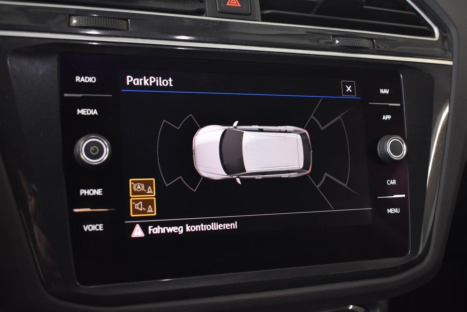 Volkswagen Tiguan 2.0 TDI DSG Highline AHK APP DAB