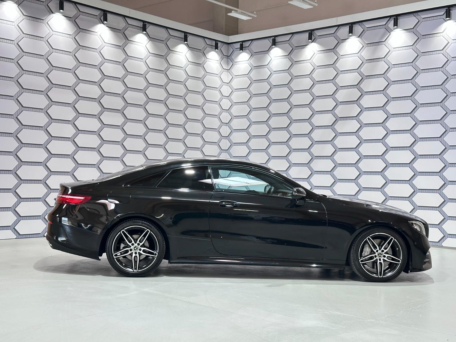 Mercedes-Benz E 300 Coupe AMG Burmester Totwinkel Kamera
