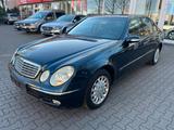 Mercedes-Benz E 220 CDI Lim. - Mercedes-Benz E 220 aus 2003: Cdi