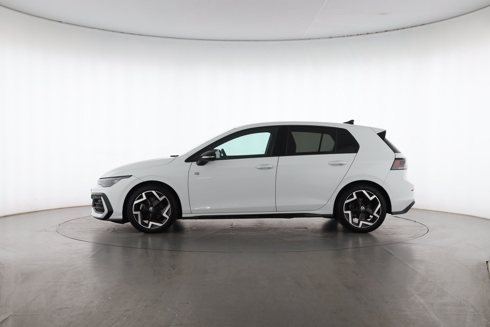 Volkswagen Golf VIII 1.5 TSI R-Line NAVI LED AHK foto 3
