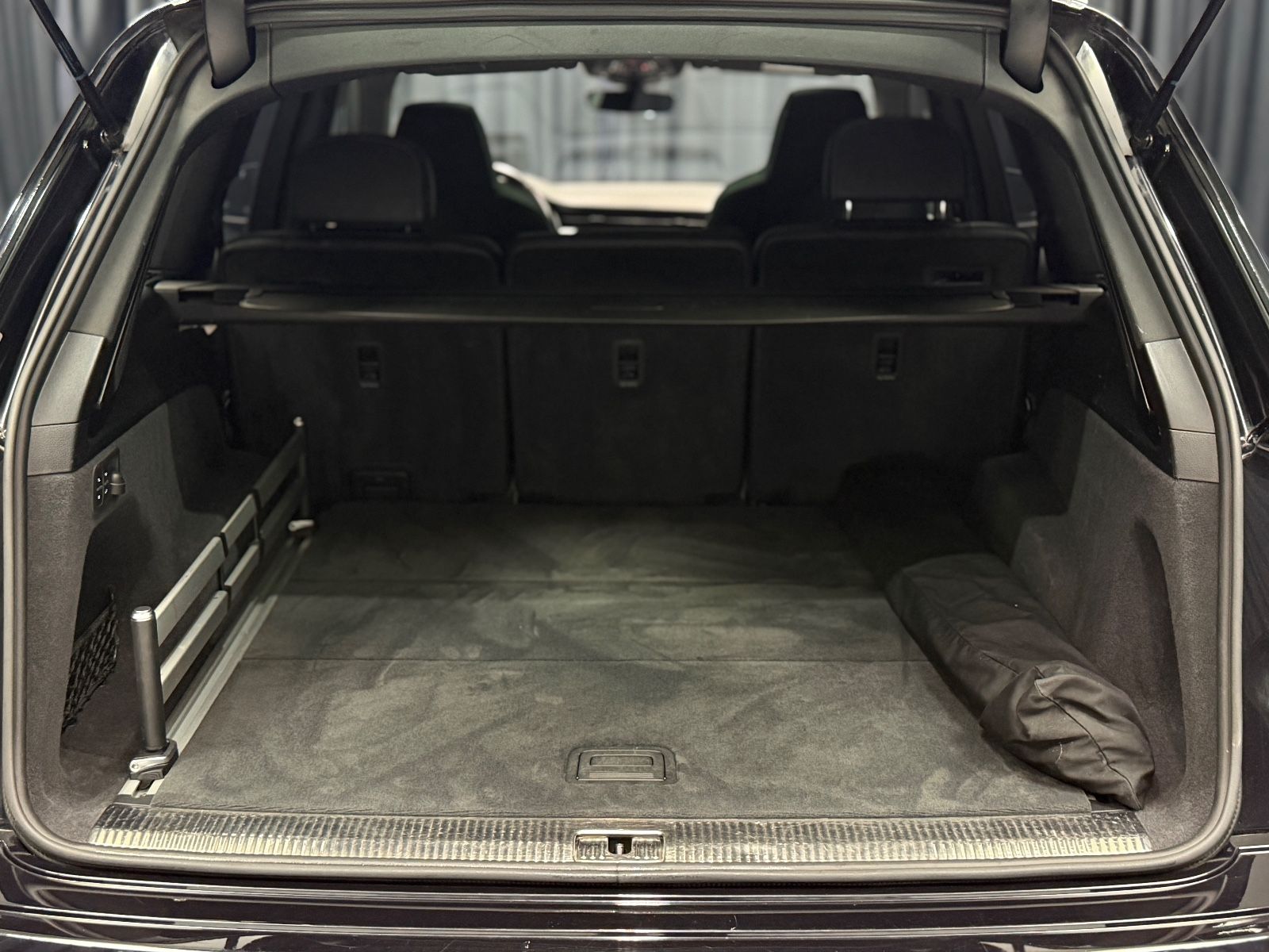 Fahrzeugabbildung Audi SQ7 4.0 TDI quattro|3D BANG&OLUFSEN|PANORAMA|AHK