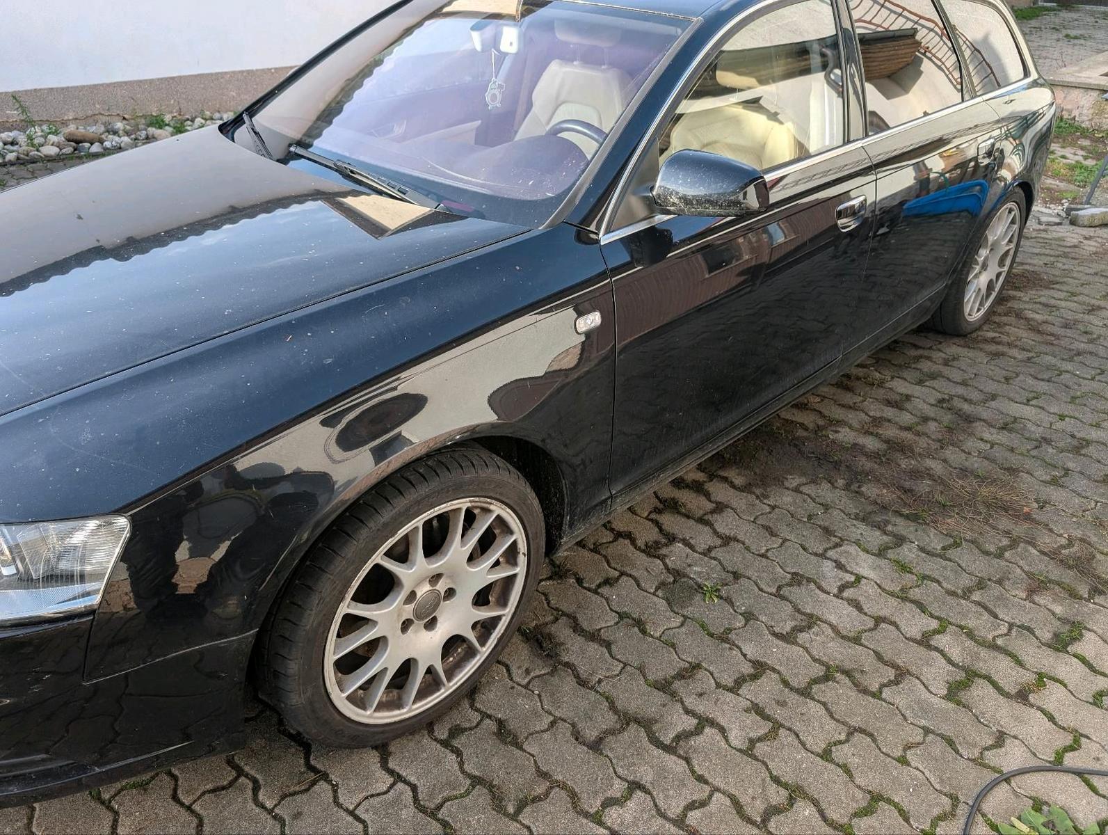 Audi Quattro 2005 — двигун 224 HP (165kW)