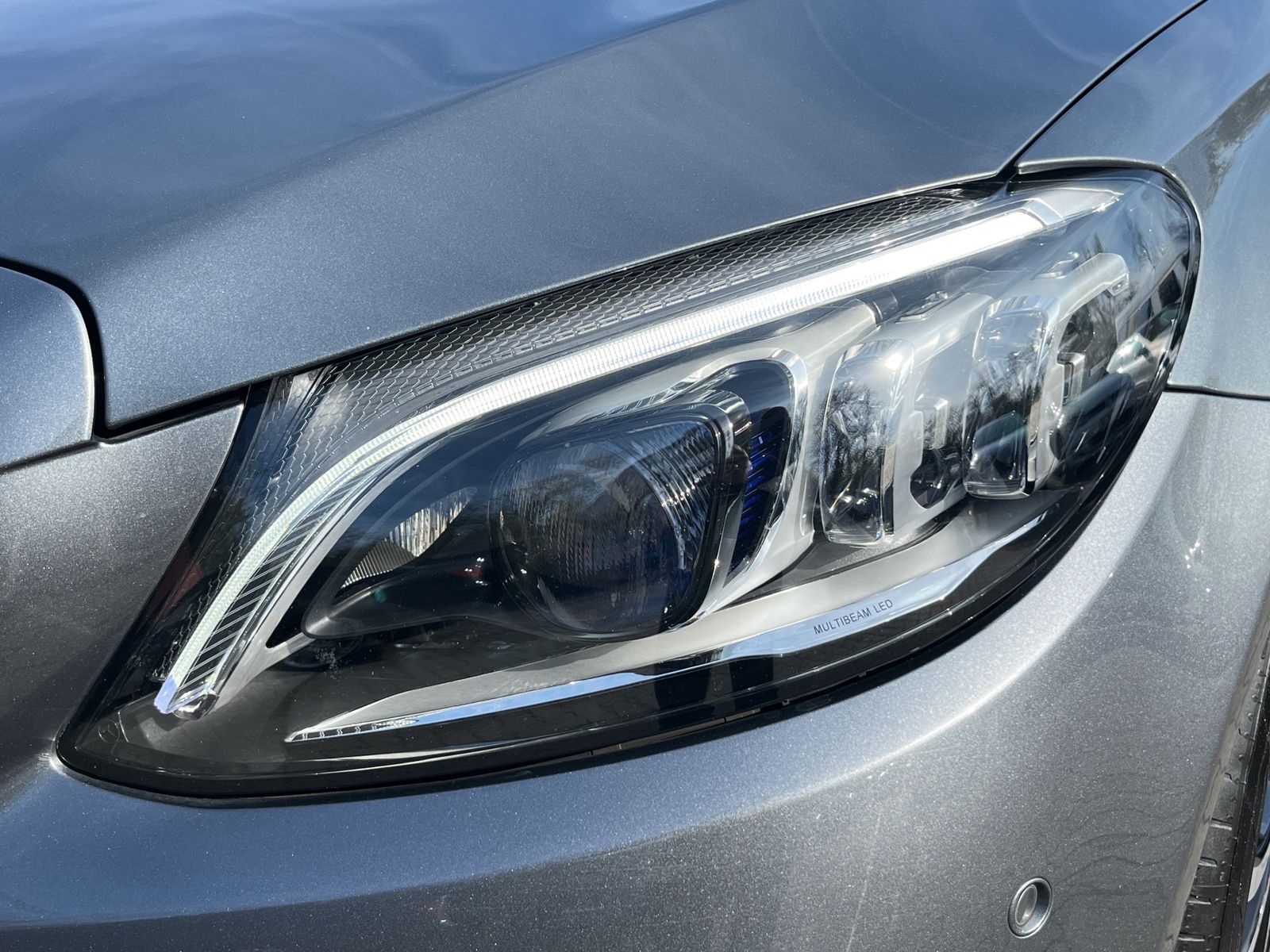 Fahrzeugabbildung Mercedes-Benz C 300 T*Night-Paket*LED*360°-Cam*SHZ*