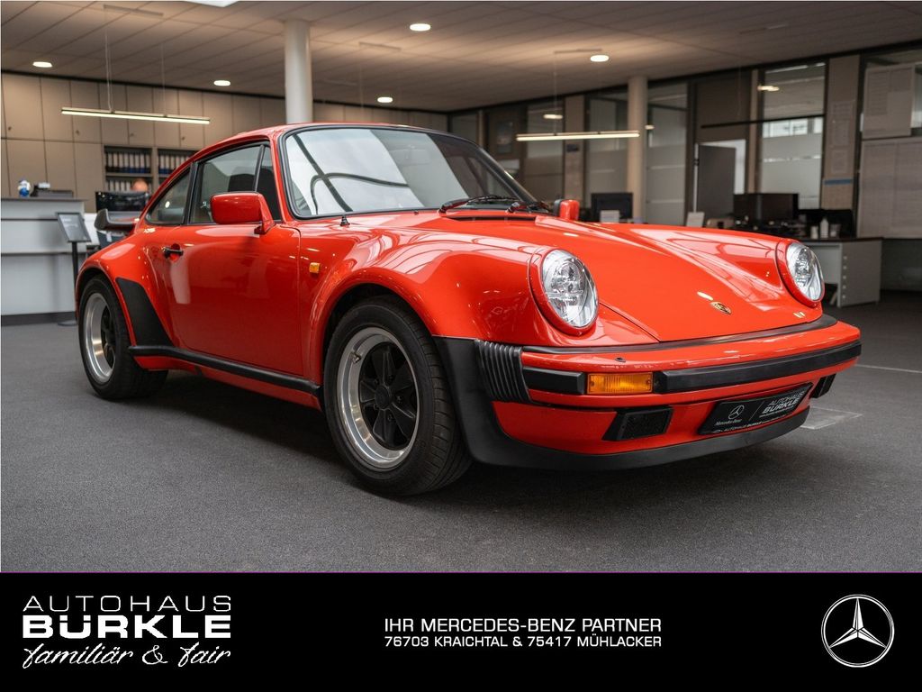 Porsche 930
