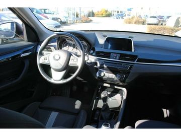 Fahrzeugabbildung BMW X1 xDrive 18 d 2,0 L Sport Line+PANORAMADACH+LED