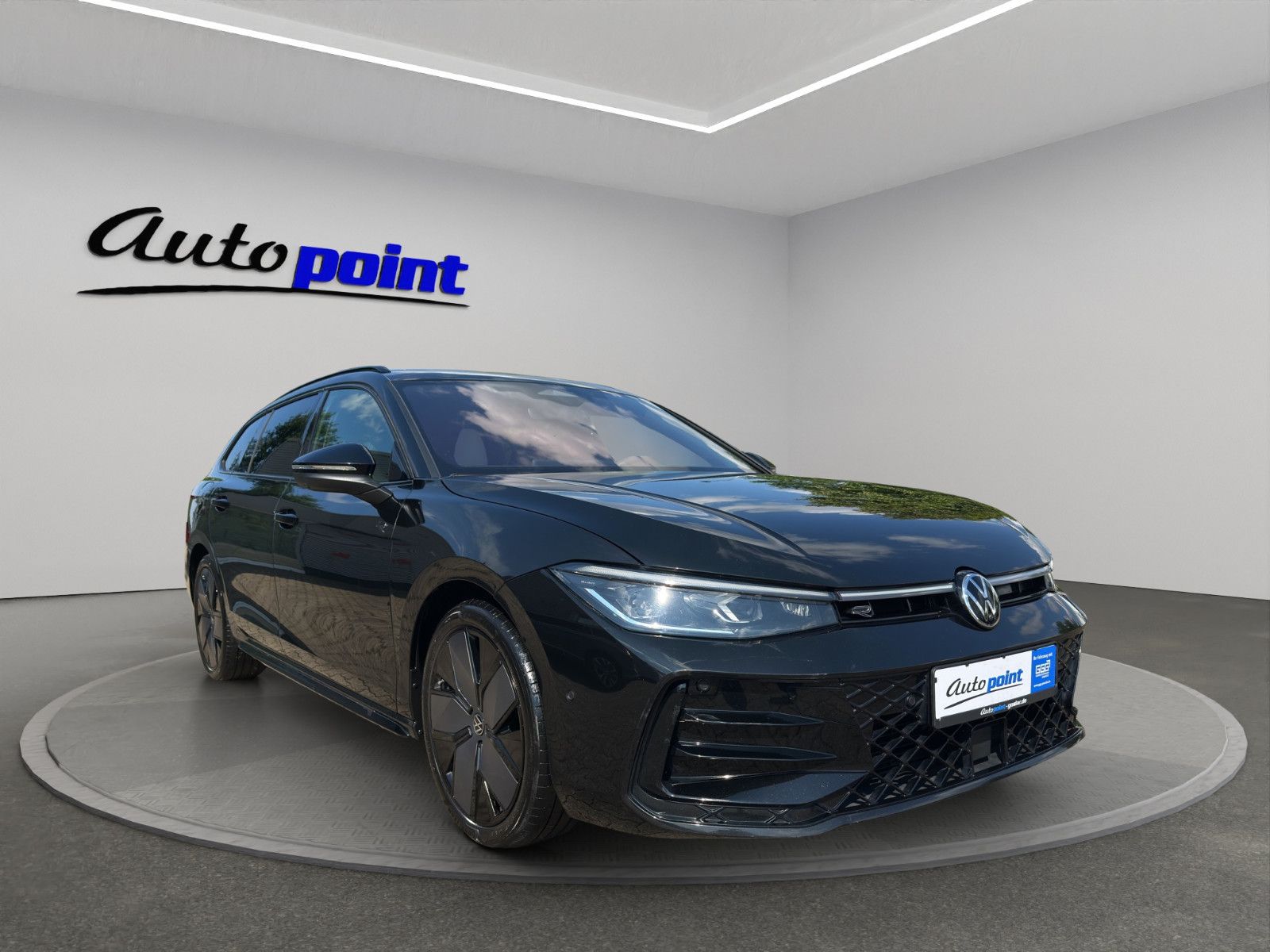Volkswagen Passat Variant 2.0 TDI R-line Signature Black foto 3