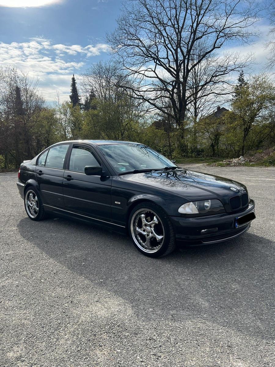 BMW 318