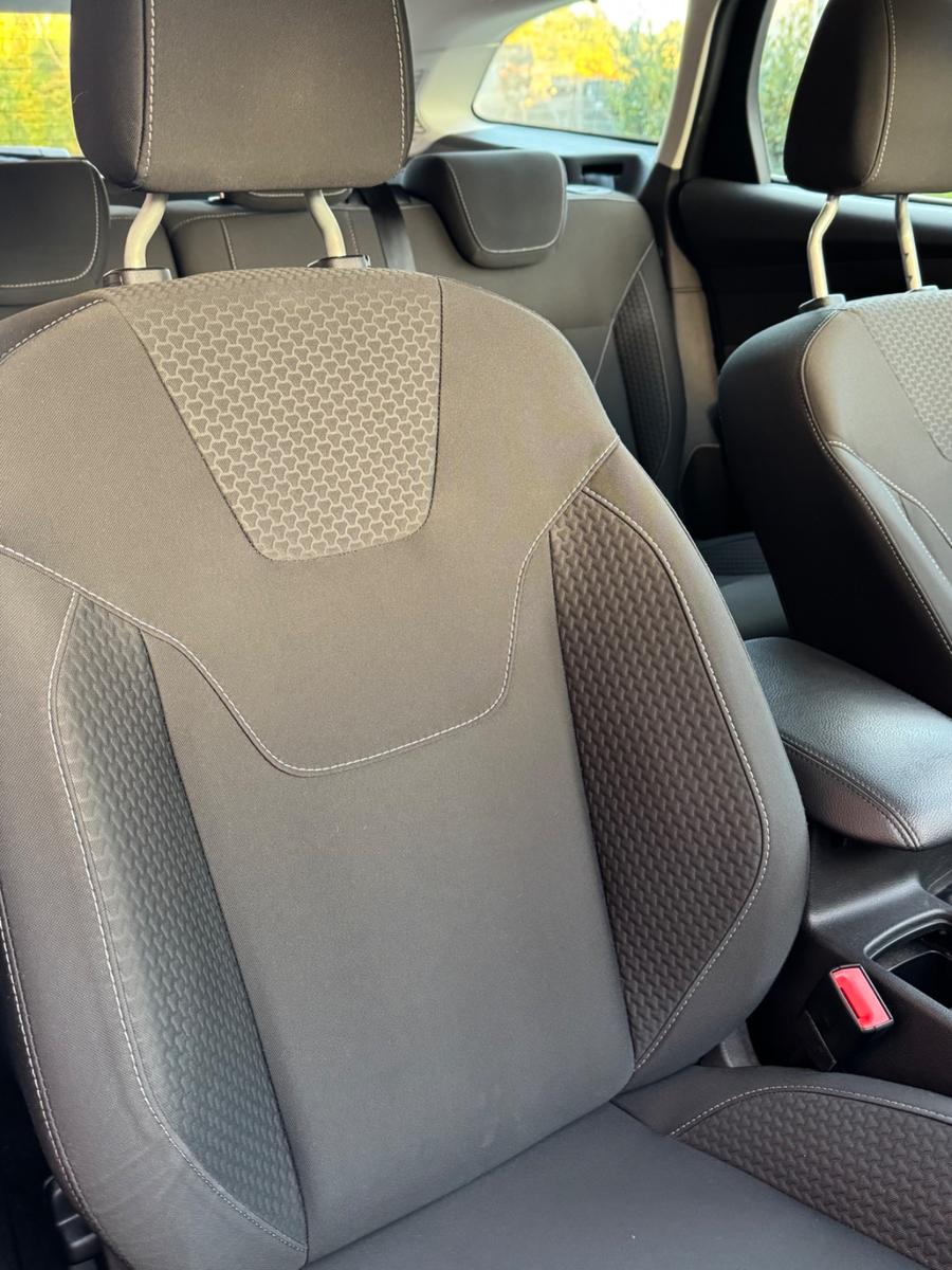 Ford Focus 2015 — photo 15