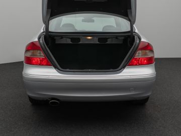Fahrzeugabbildung Mercedes-Benz CLK 200 Coupe Kompressor Avantgarde Sitzhzg Temp
