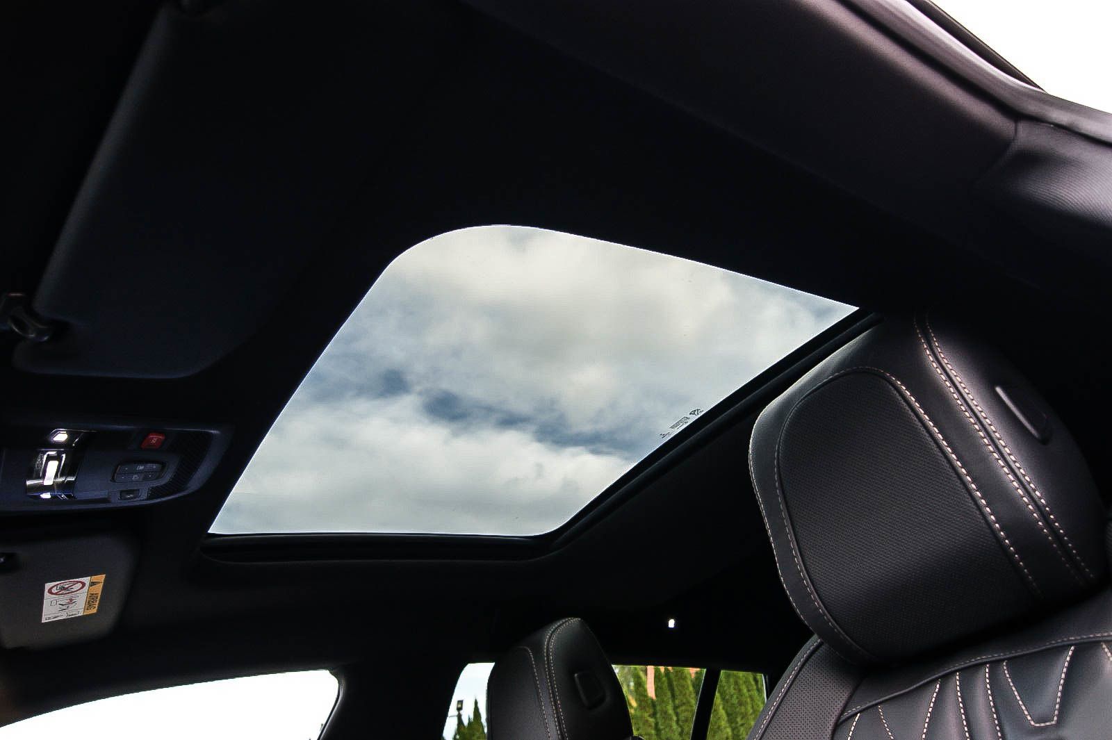 Fahrzeugabbildung Peugeot 508 SW GT Pack NIGHT-VISION ANHZV SCHIEBEDACH