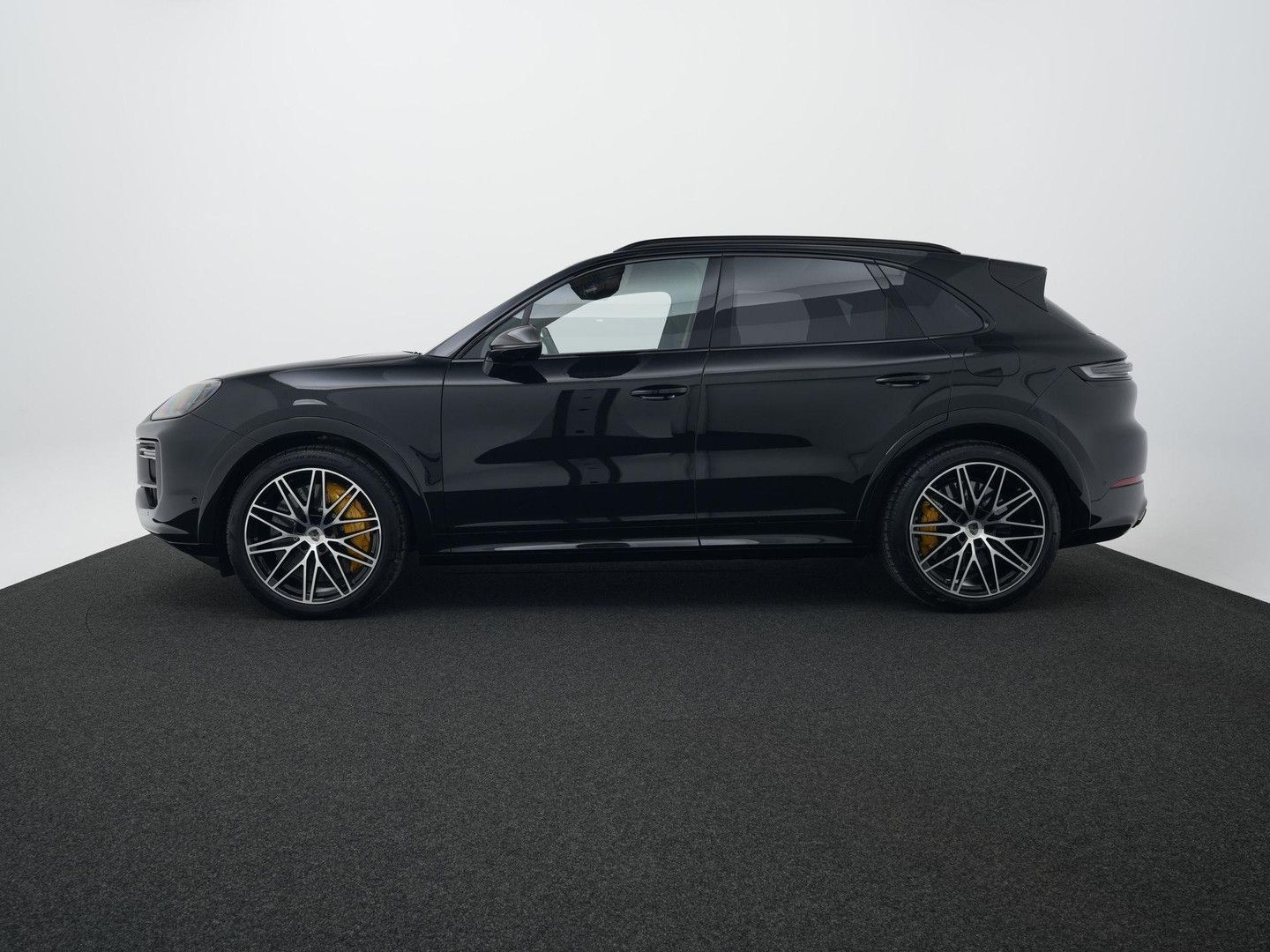 Porsche Cayenne Turbo E-Hybrid imagem 2