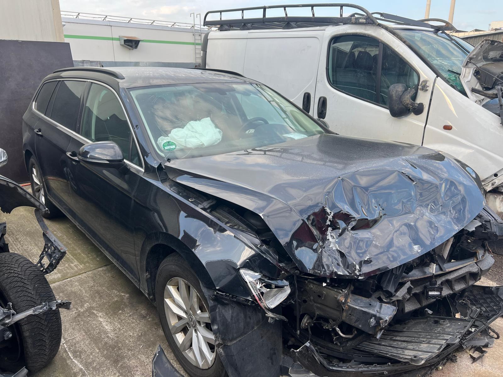 Volkswagen Passat Variant Comfortline BMT/Navi/ACC/Kamera