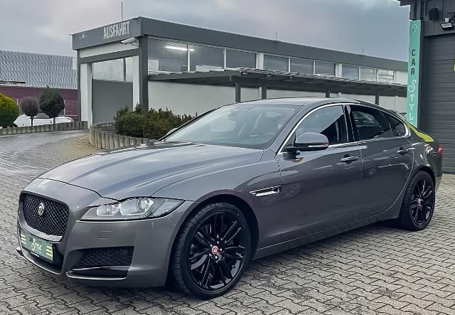 Jaguar XF Prestige 30d RFK NAVI PANO SHZ 