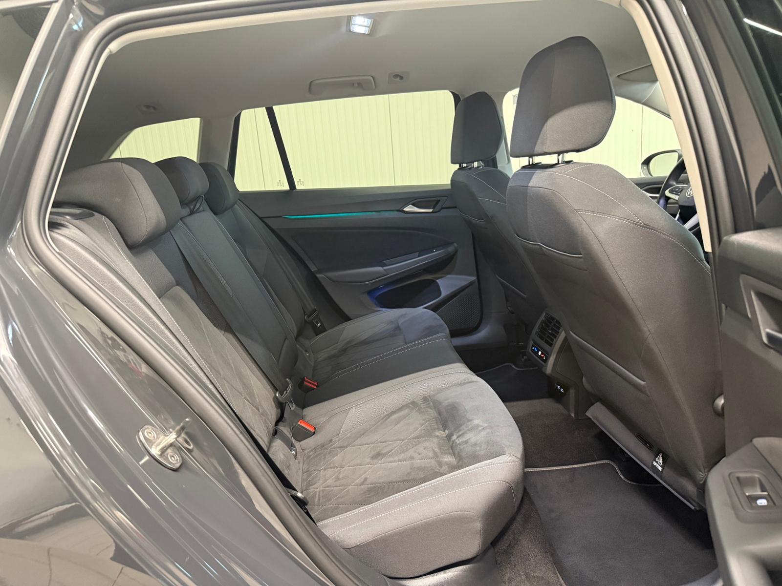 Volkswagen Golf VIII Variant Style 1.5 eTSI DSG AHK STANDHZ, миниатюра 25