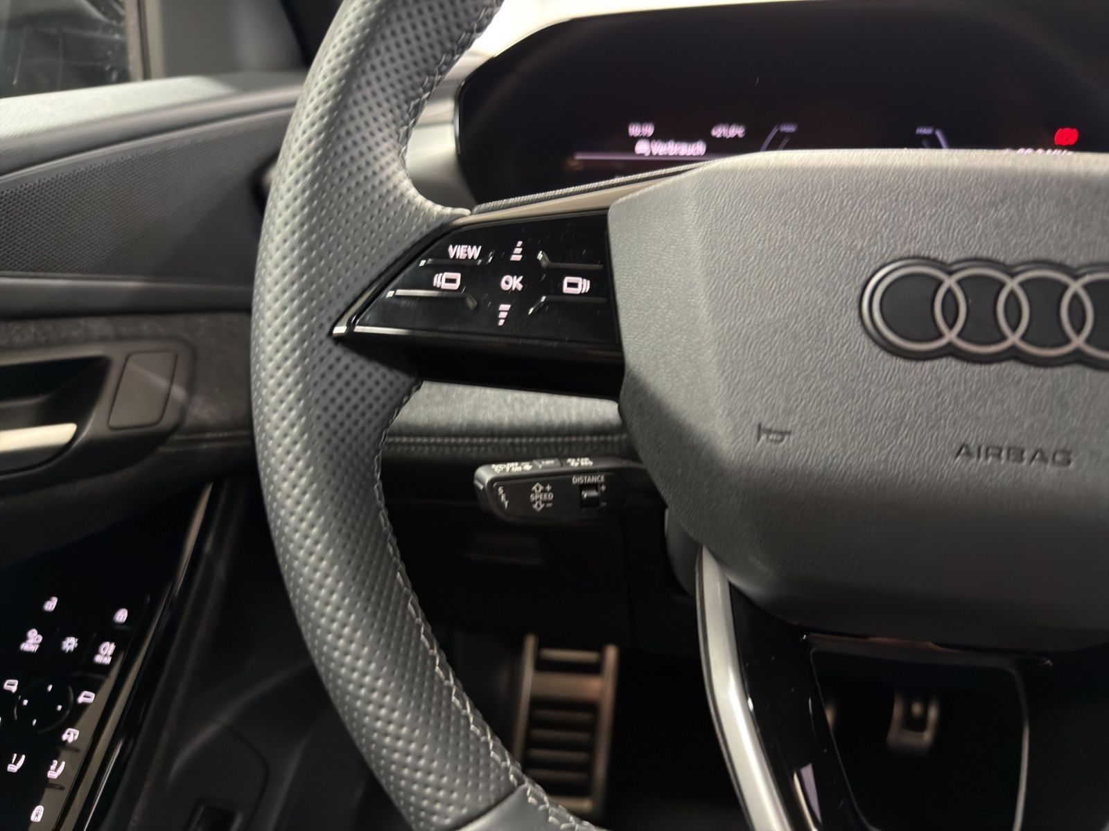 Audi Q6 e-tron - Bild 25