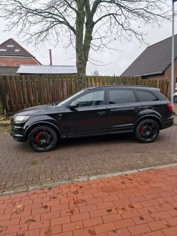 Audi Q7 3.0 TDI 2S-Line 21 Zoll Alufelgen