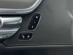 VOLVO V90 Pro T4 Mom.Pro Leder Navi LED ACC Kam.